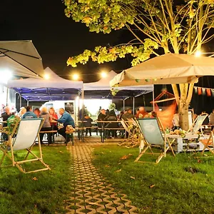 Kemp Na Camp4u Z Basenem I Sauna W Siechnicach Kolo Wroclawia, Siechnice