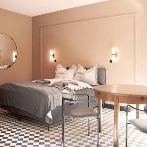  Apartament Elegant In The Center